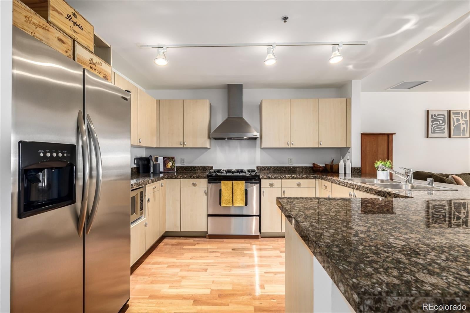 1560 Blake Street Unit 810, Denver, CO 80202 — MLS #6107778 — photo 16 of 48