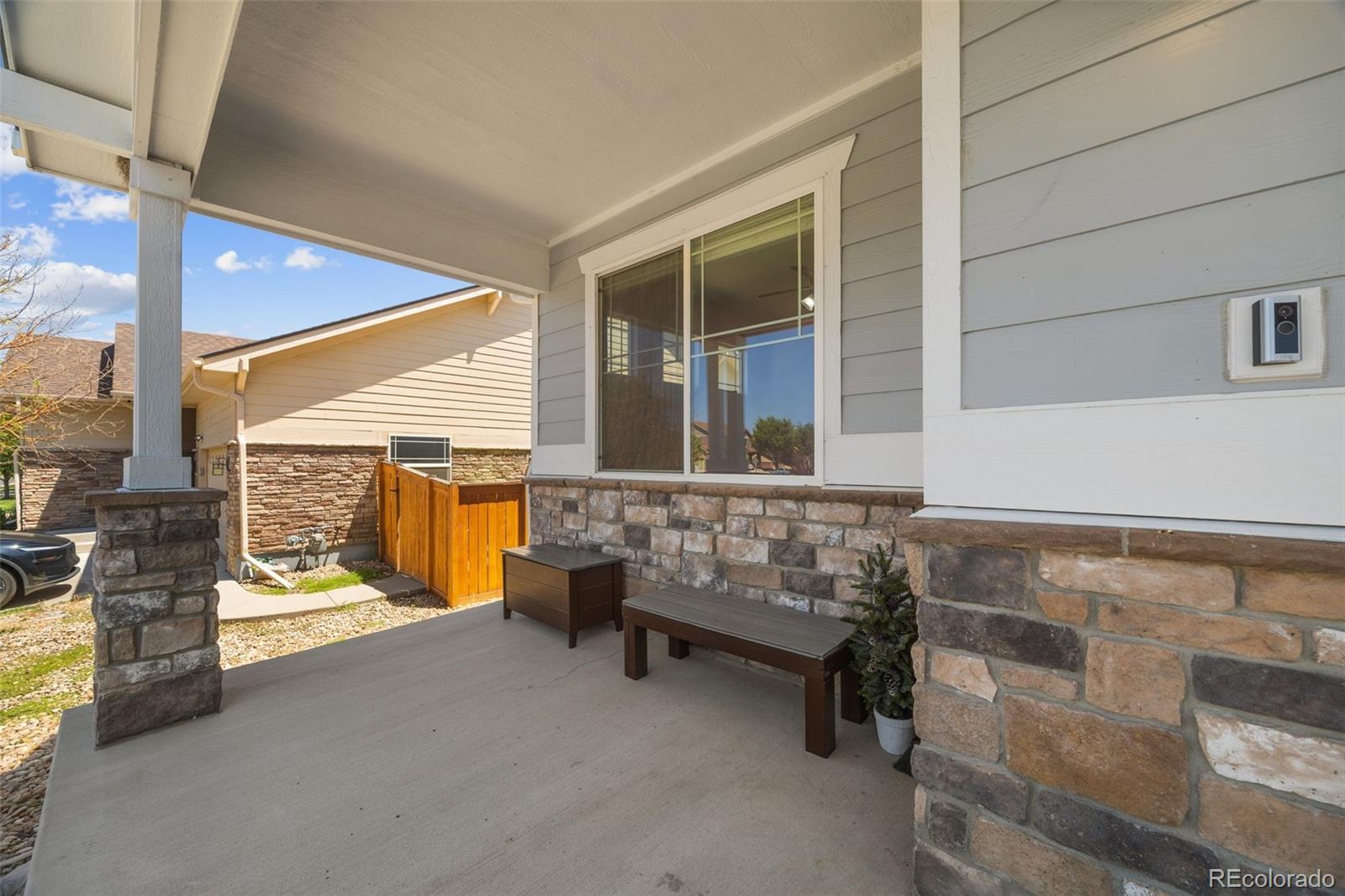 484 N Jamestown Way