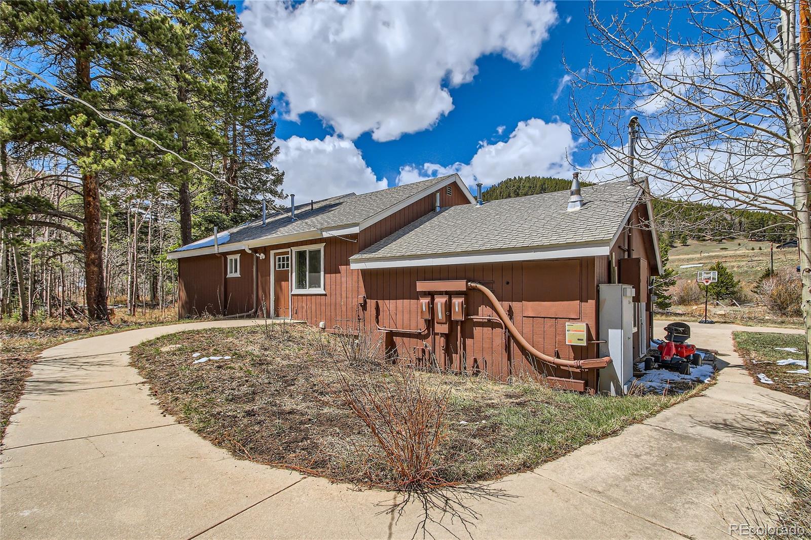 1350 Tolland Road