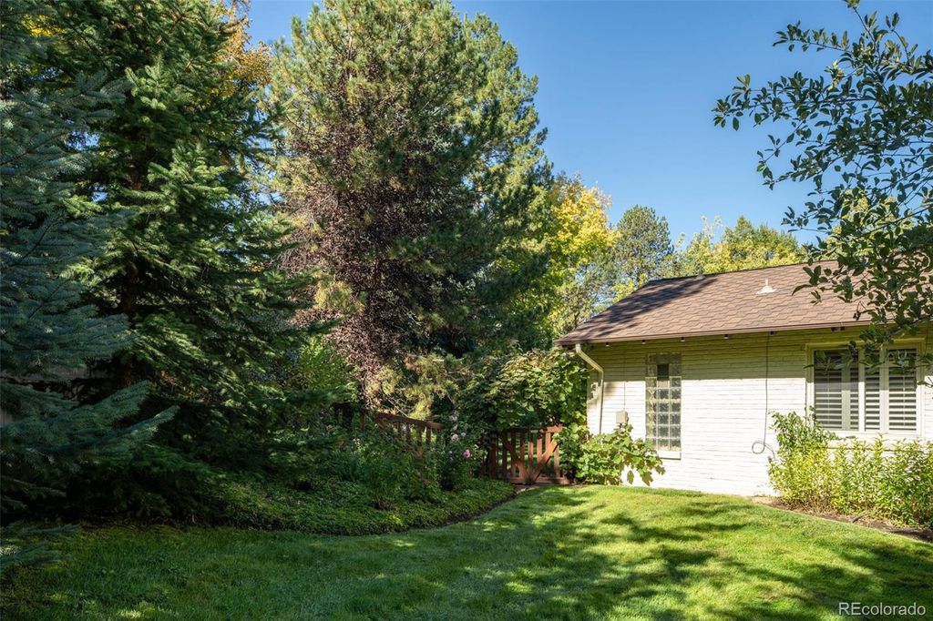 Photo of 3330 Belcaro Drive, Denver, CO 80209 (MLS # 9572478)