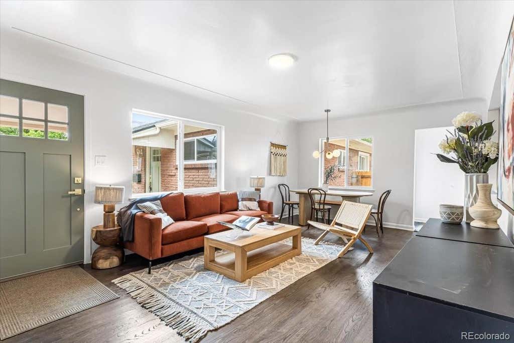 Photo of 3385 N Kearney Street, Denver, CO 80207 (MLS # 5178984)