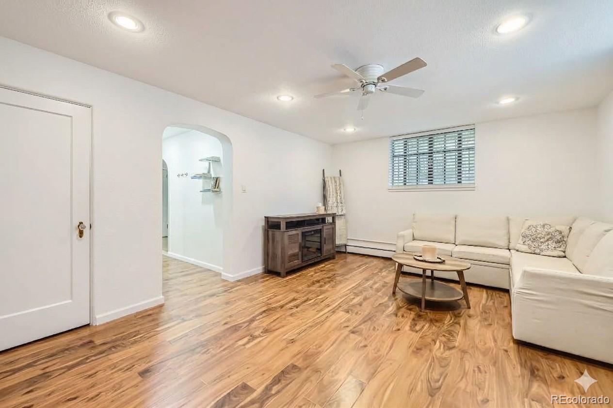 2233 Kearney Street 19