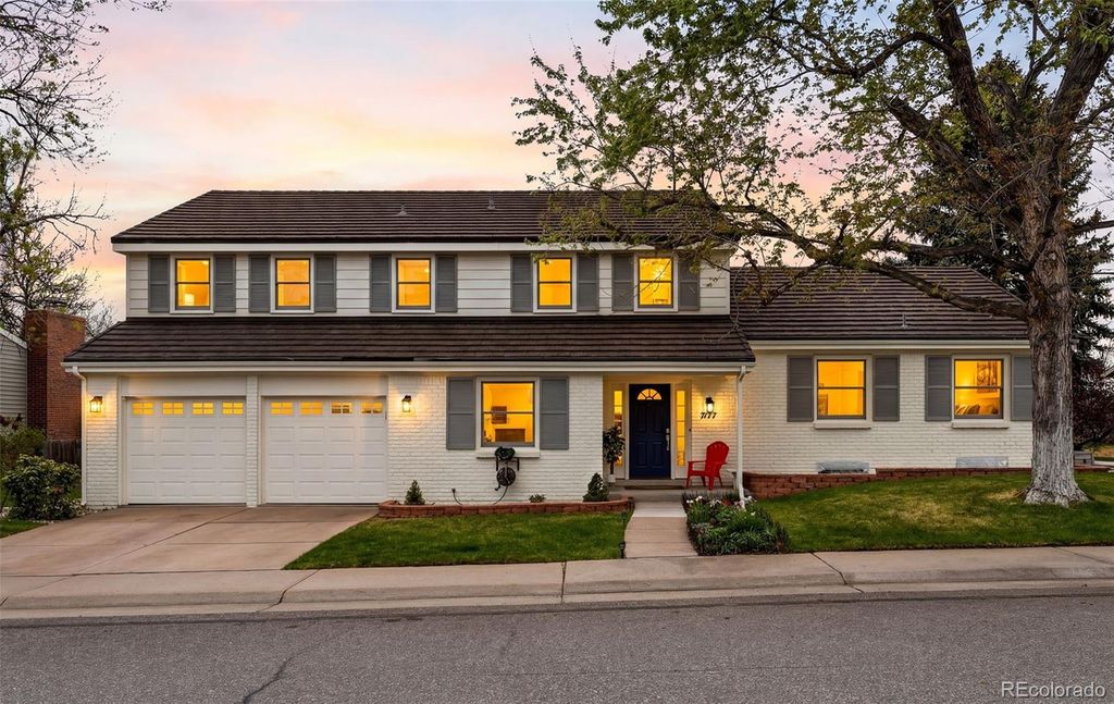 Photo of 7177 S Magnolia Circle, Centennial, CO 80112 (MLS # 5389404)