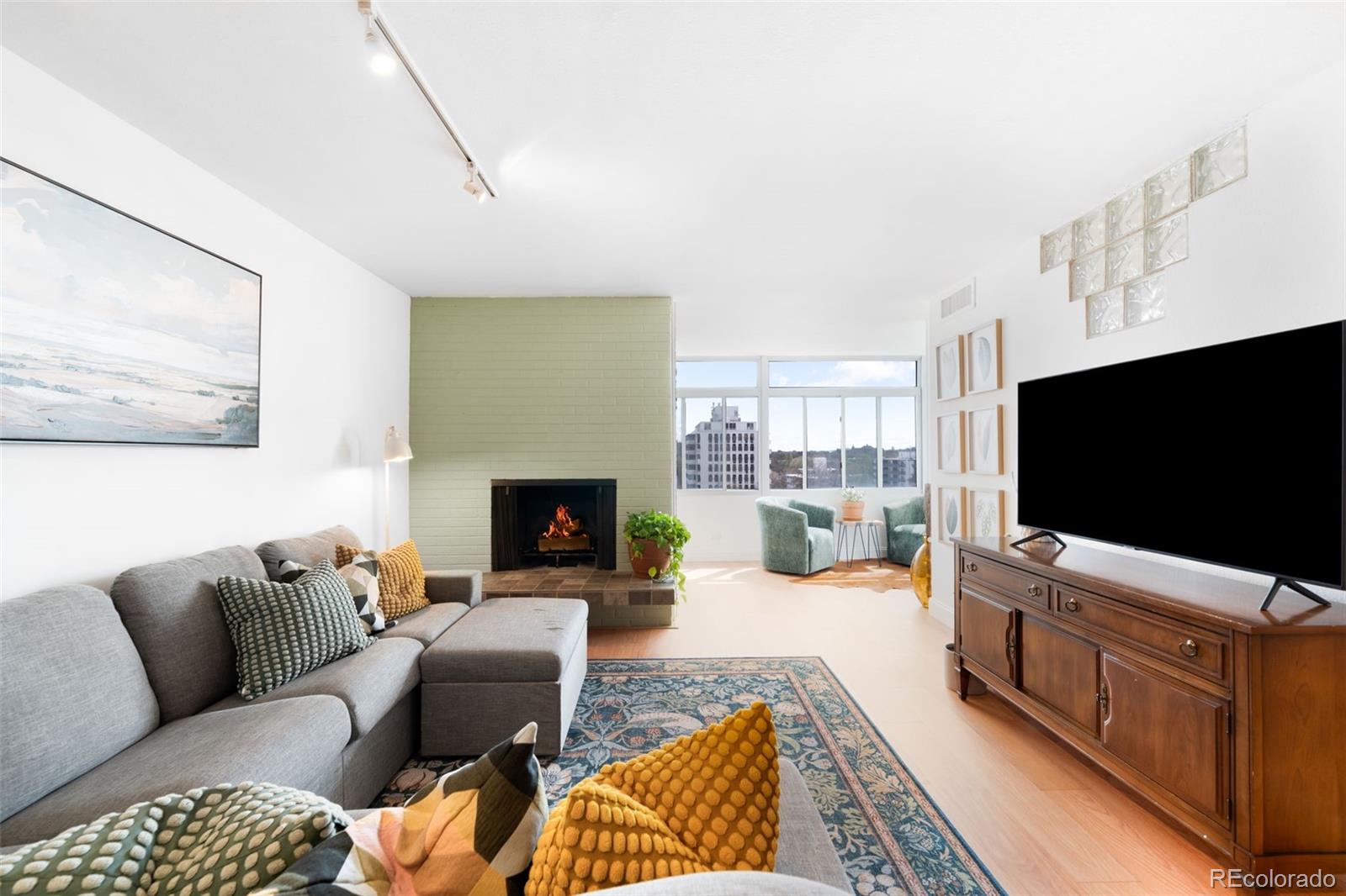 1313 N Williams Street 1003