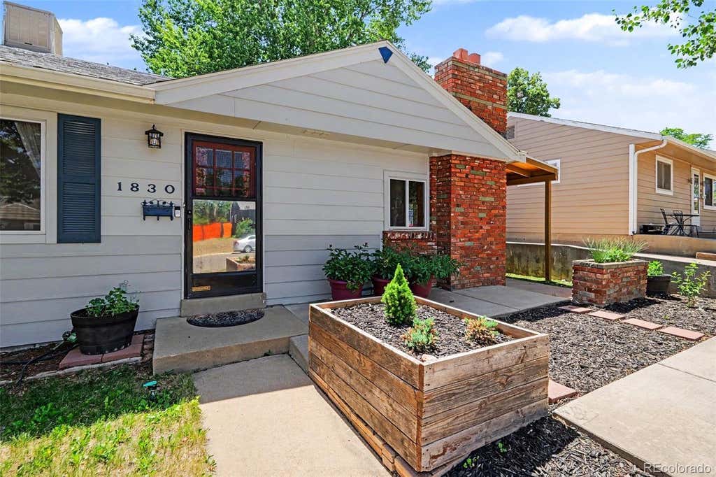 Photo of 1830 S Stuart Street, Denver, CO 80219 (MLS # 8001403)