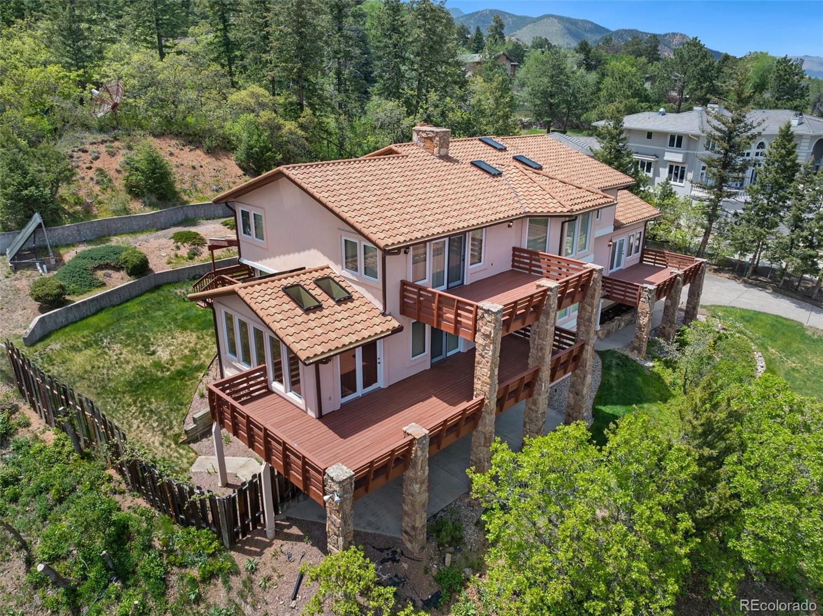 4 Pine Road