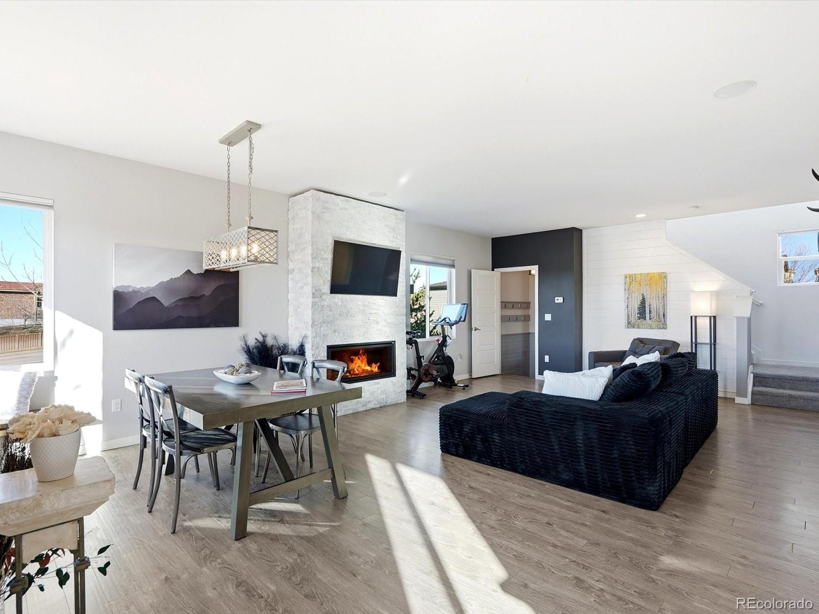 3381 Cranston Circle