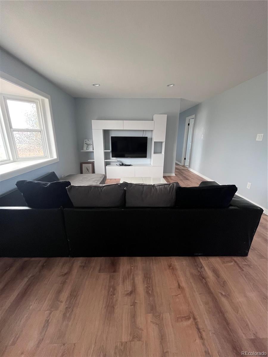 8710 Galen Court, Denver, CO, 80229 3 8710 Galen Court