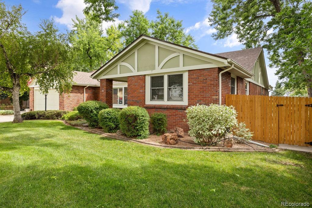10580 W 74th Place