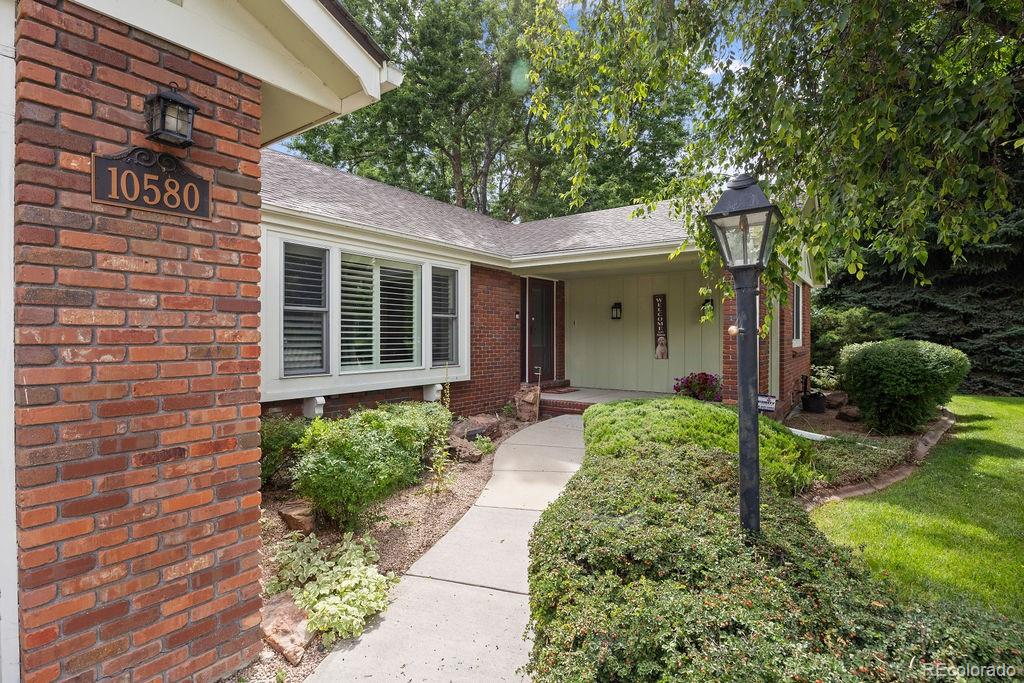 10580 W 74th Place