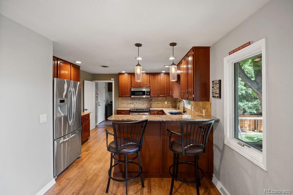 10580 W 74th Place