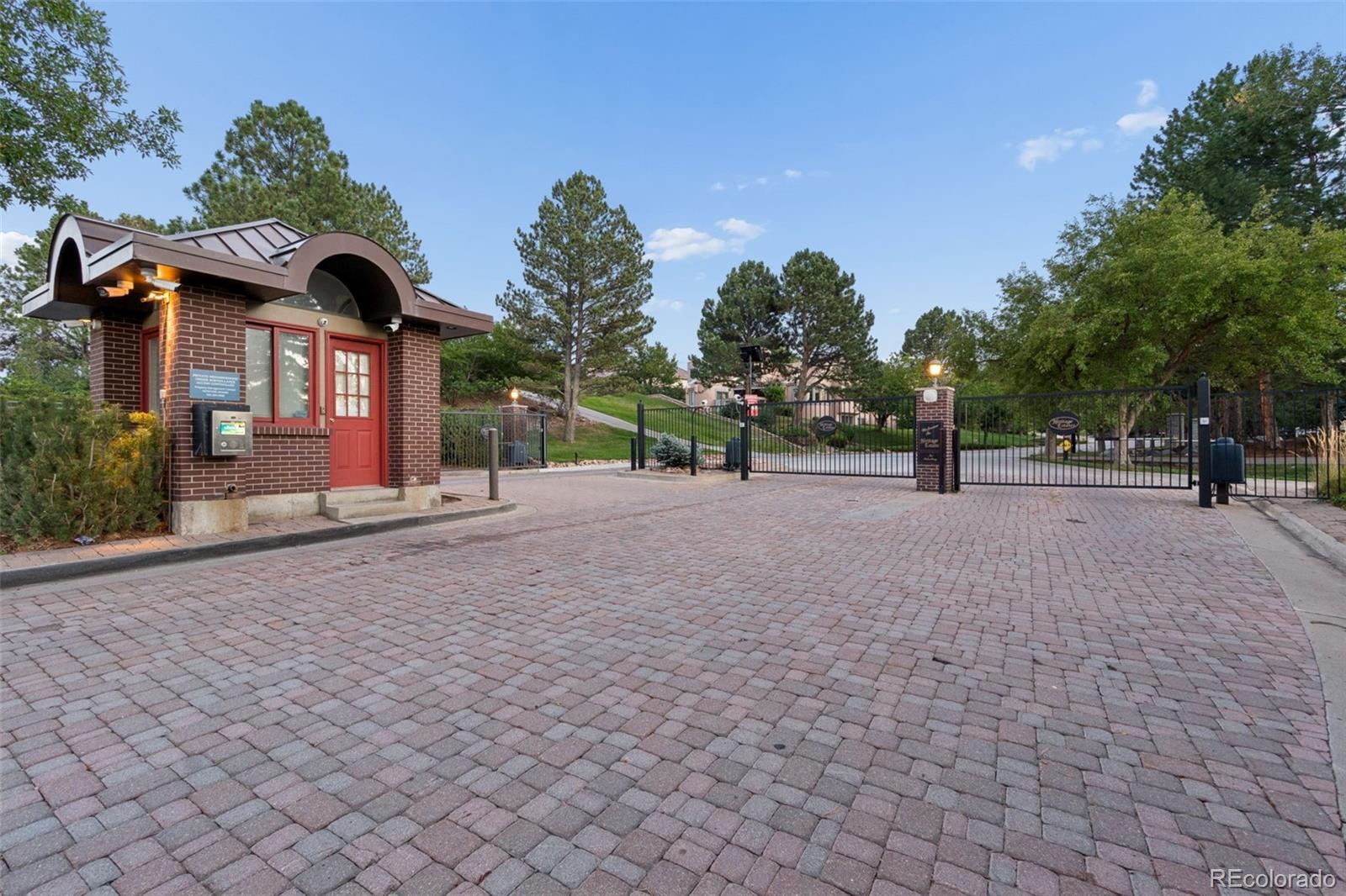 8571 Colonial Drive