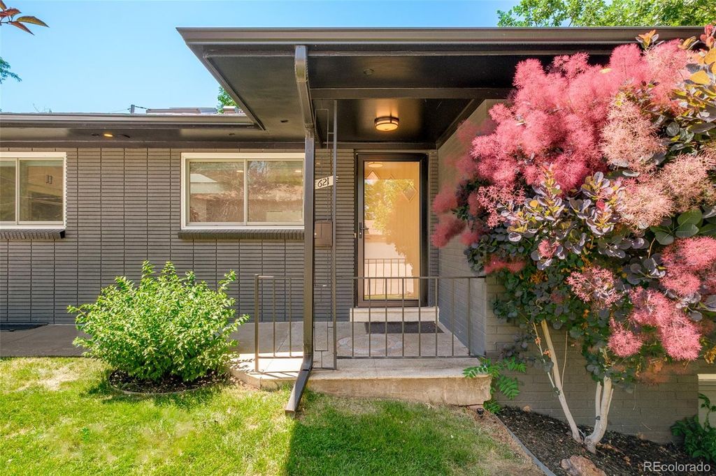 Photo of 621 S Harrison Lane, Denver, CO 80209 (MLS # 5483359)