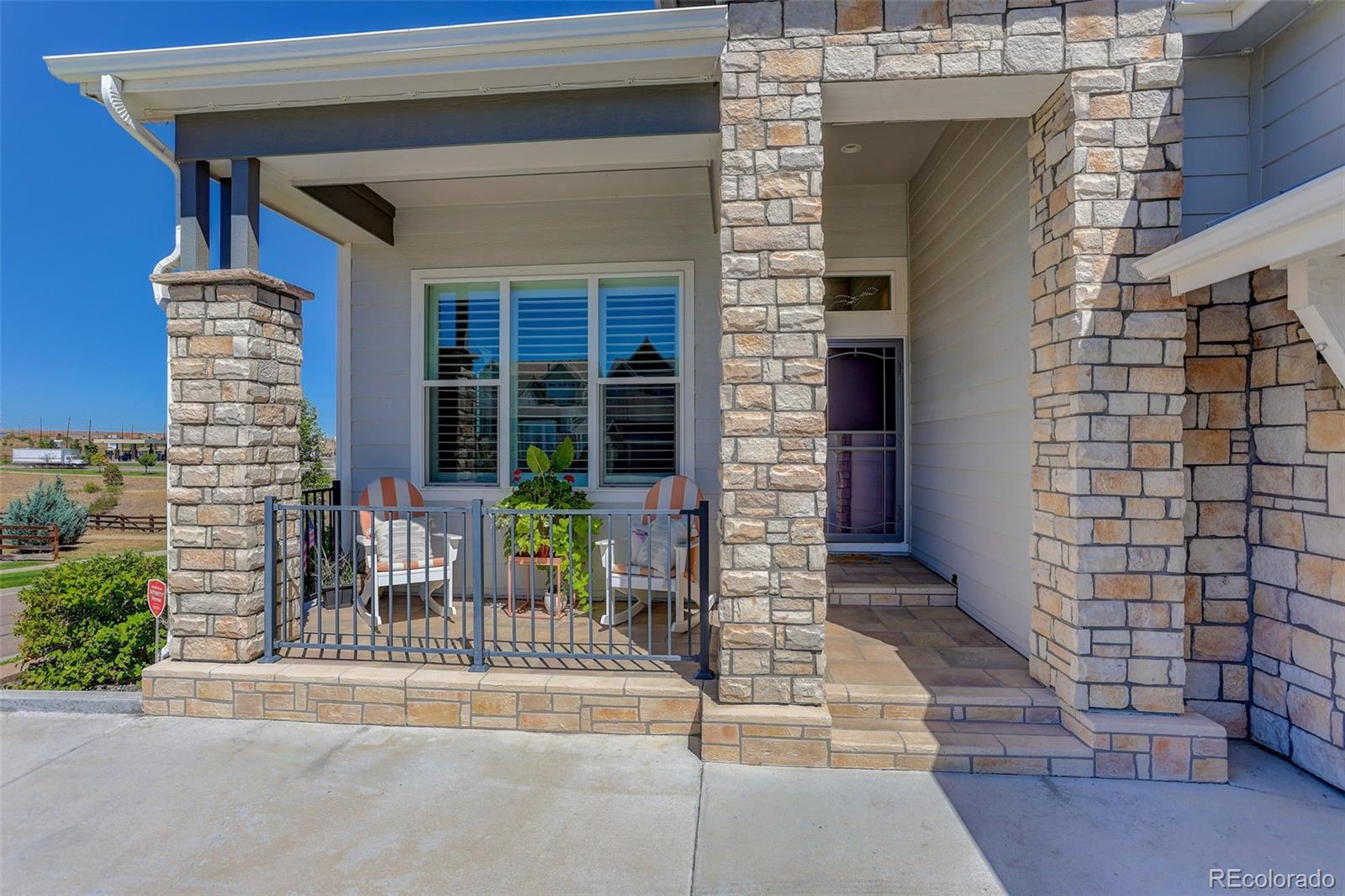 8736 Holman Circle