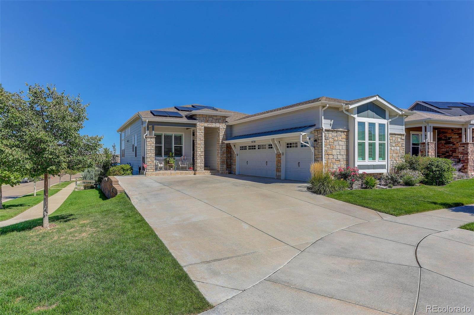 8736 Holman Circle