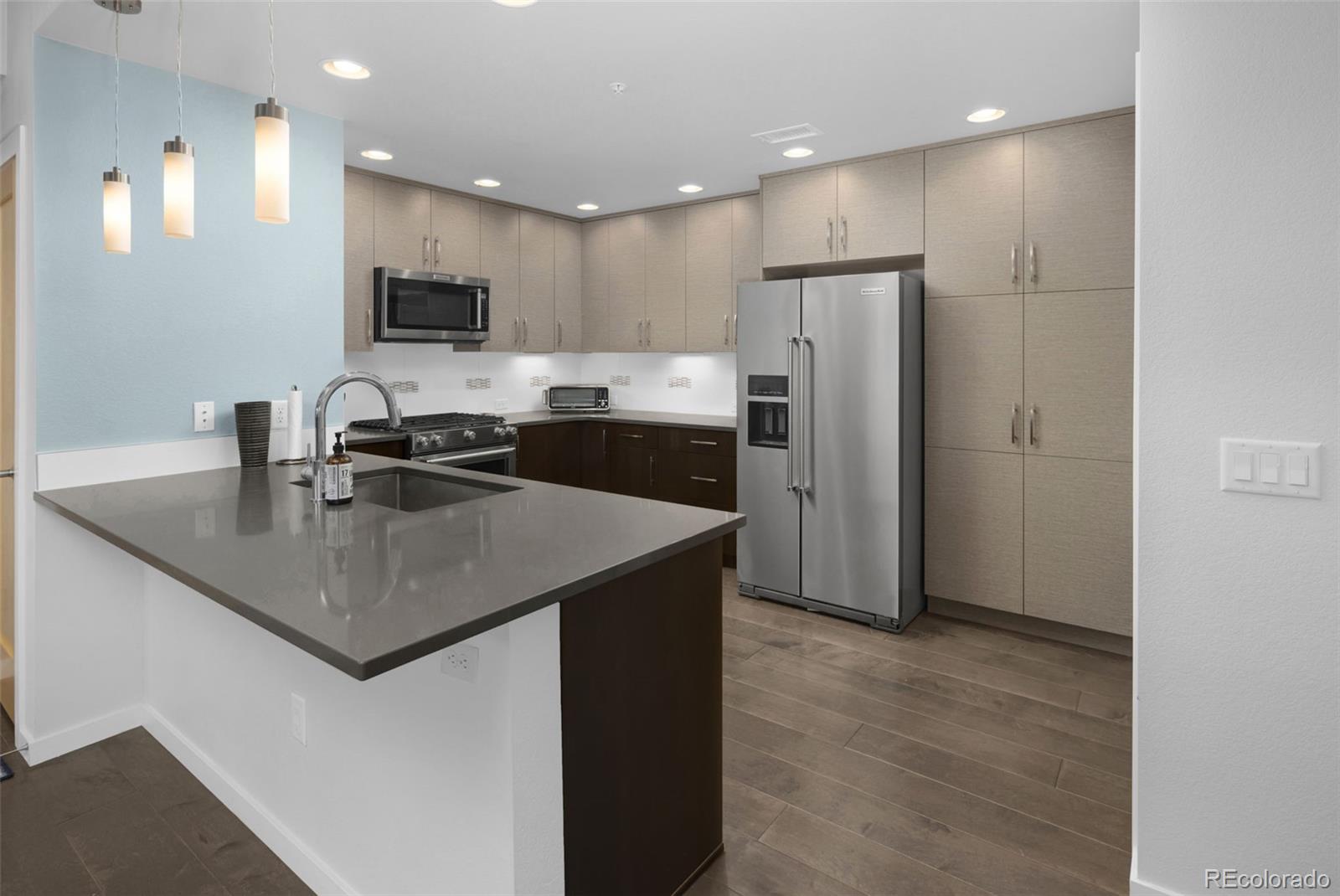 1320 Snowberry Lane 102