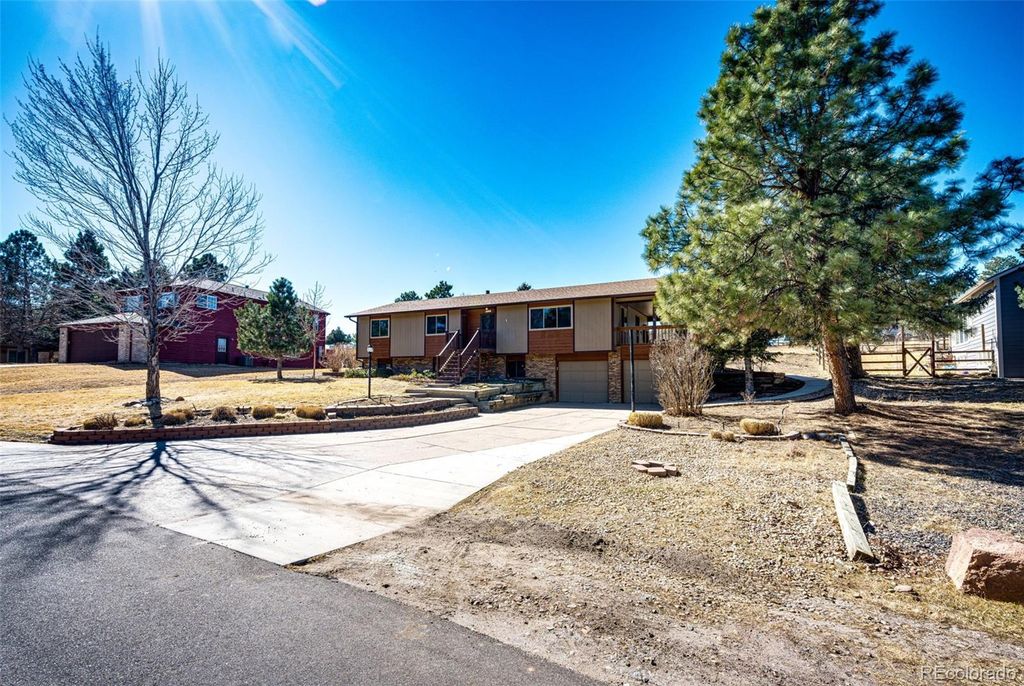 Photo of 6920 Hillside Way, Parker, CO 80134 (MLS # 2479564)