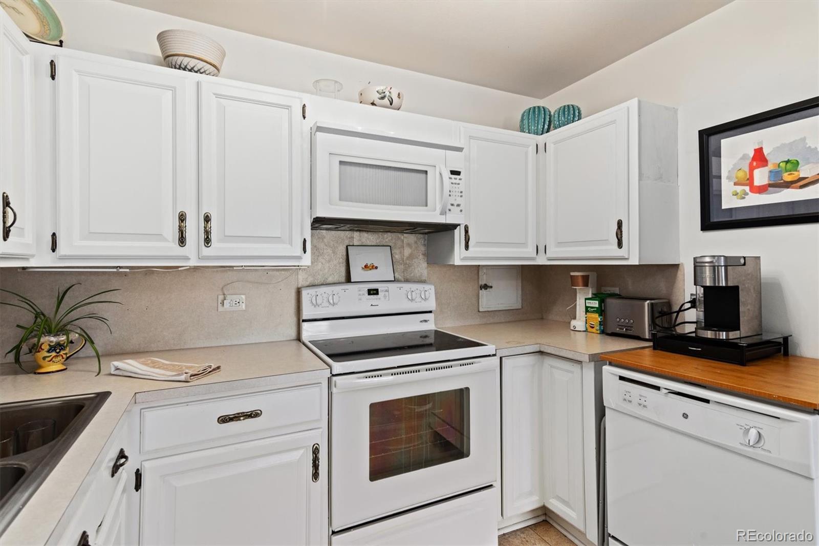 750 S Clinton Street 12D