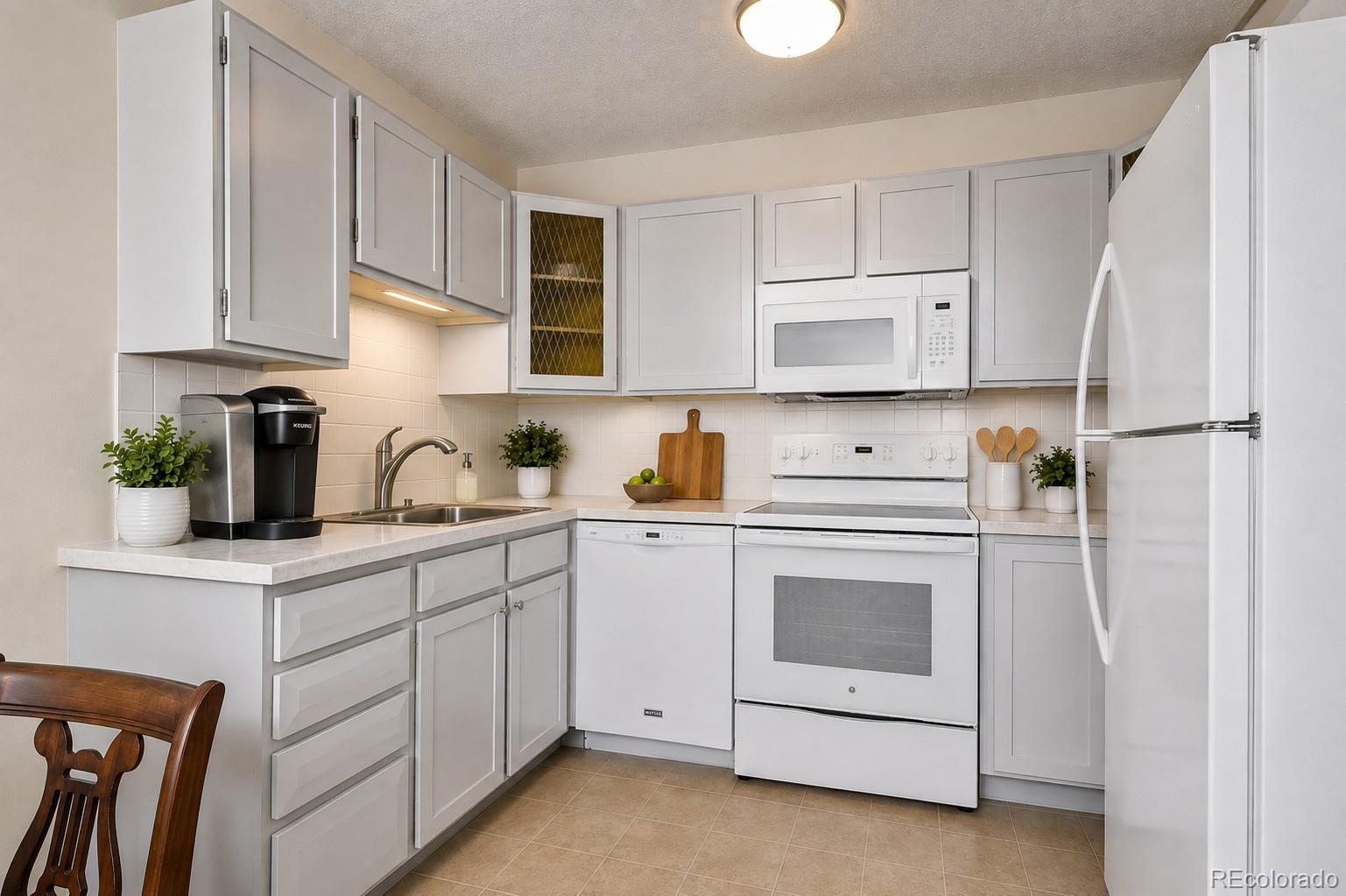 9385 E Center Avenue 6A