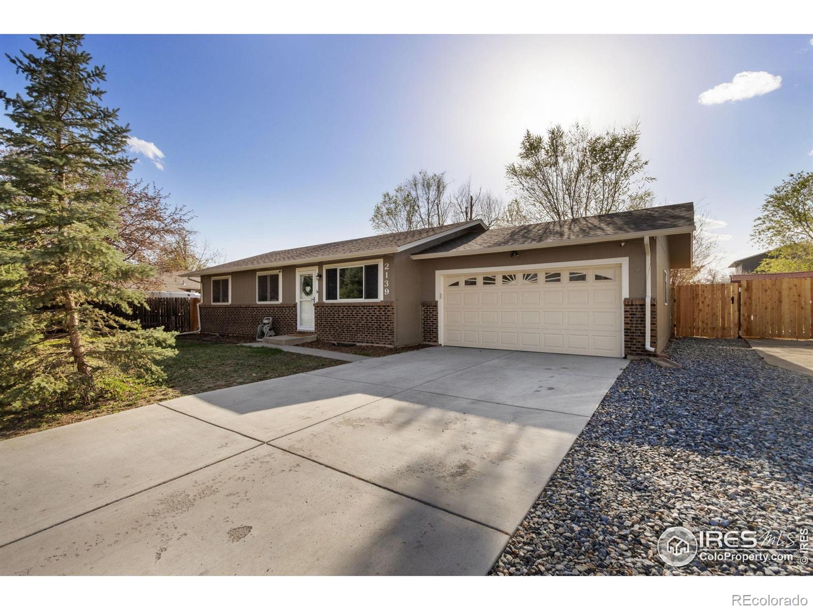 2139 Donna Court