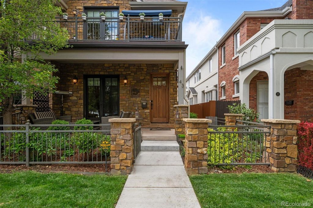 Photo of 43 S Monroe Street, Denver, CO 80209 (MLS # 6909343)