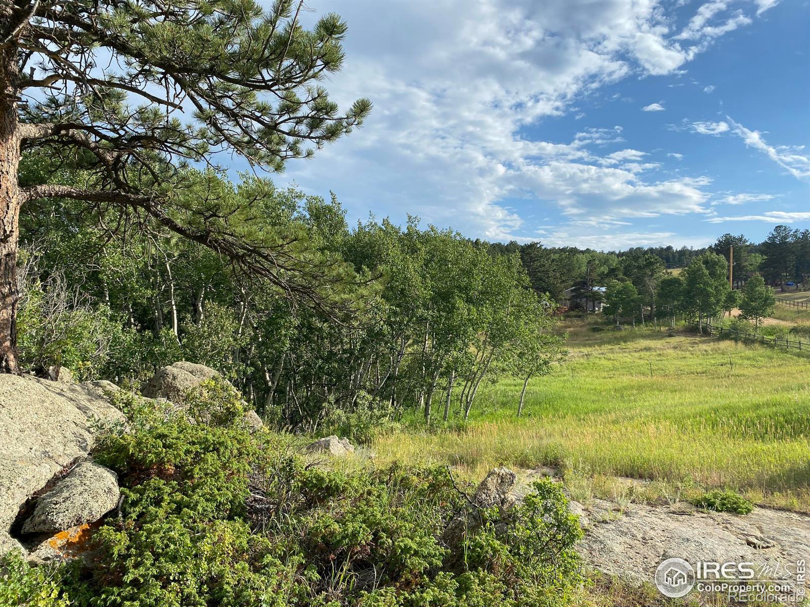 24 Hickok Trail
