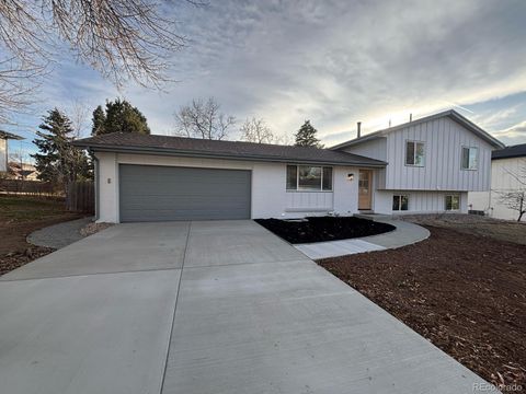 Photo of 6616 S Apache Drive, Littleton, CO 80120 (MLS # 8033837)