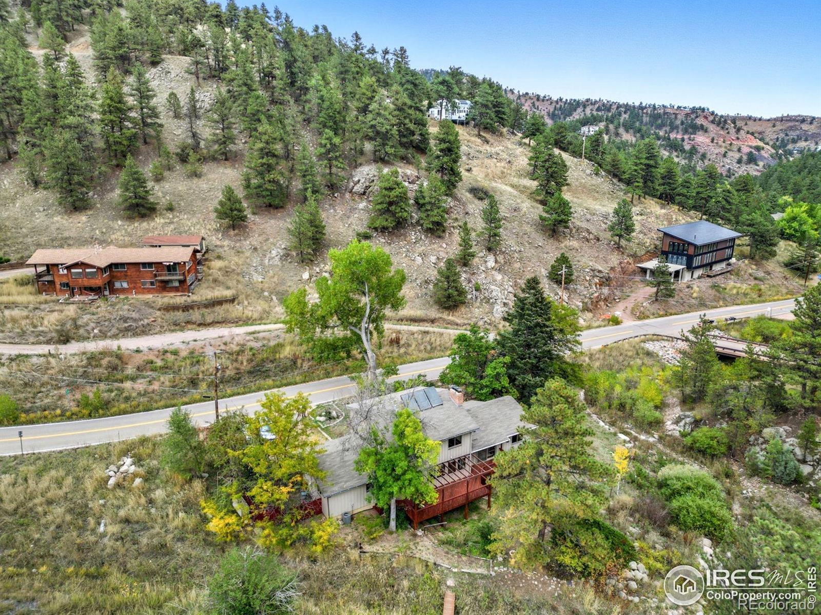 1037 Wagonwheel Gap Road
