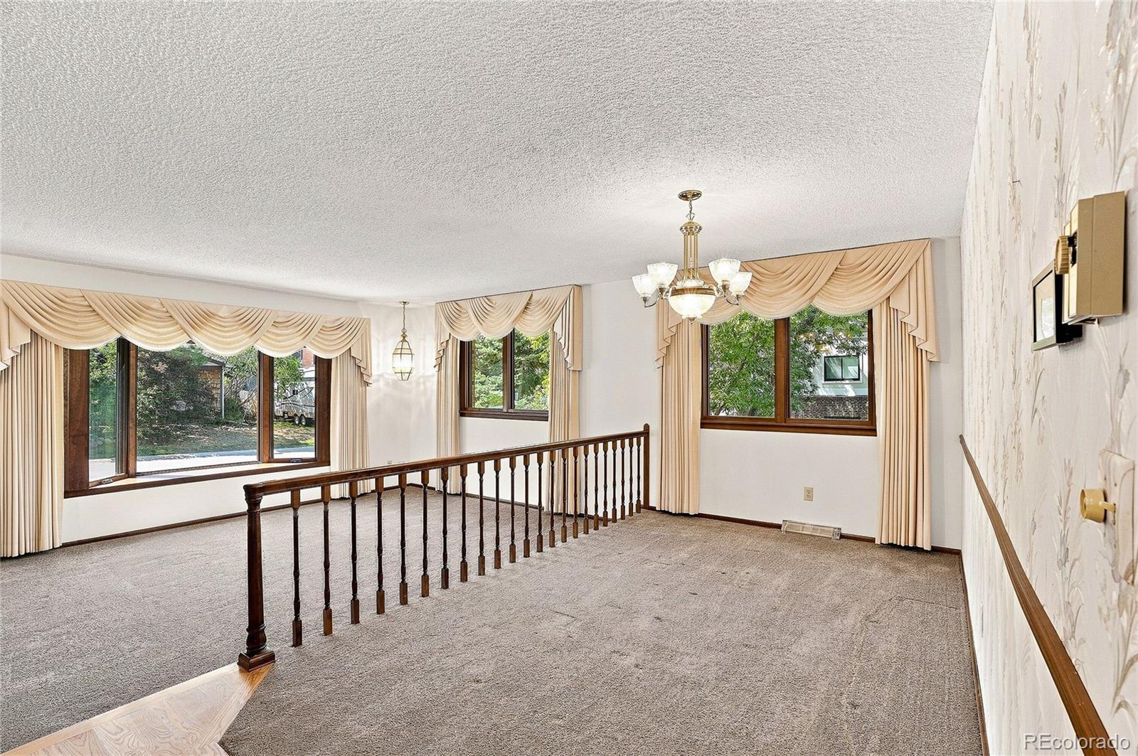 4641 W 108th Place
