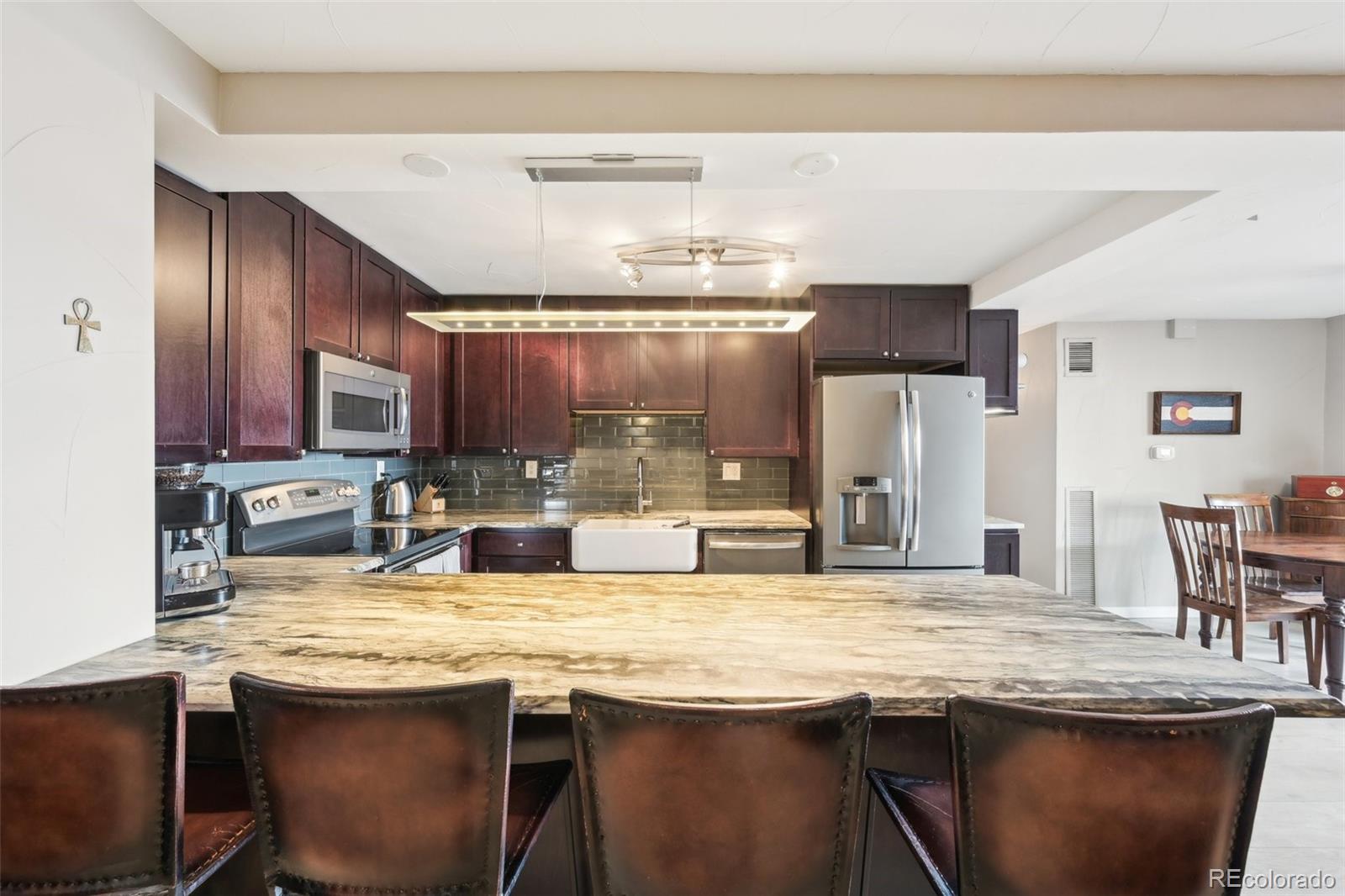 2 Adams Street 705