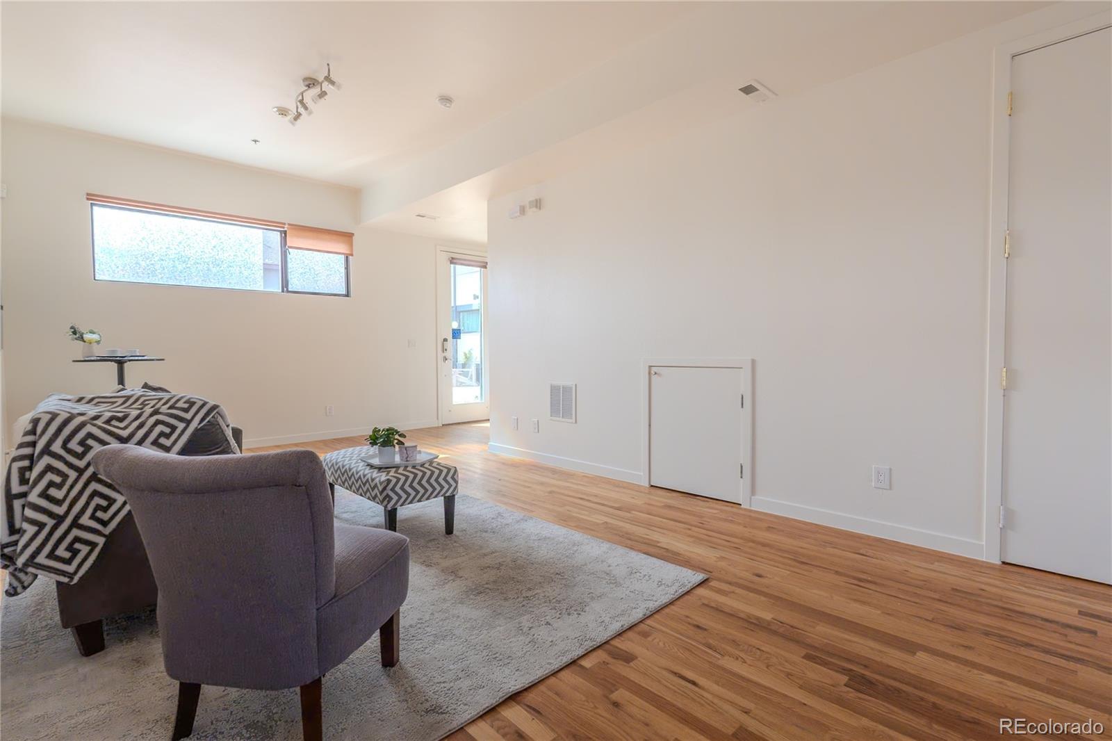 722 W 6th Avenue