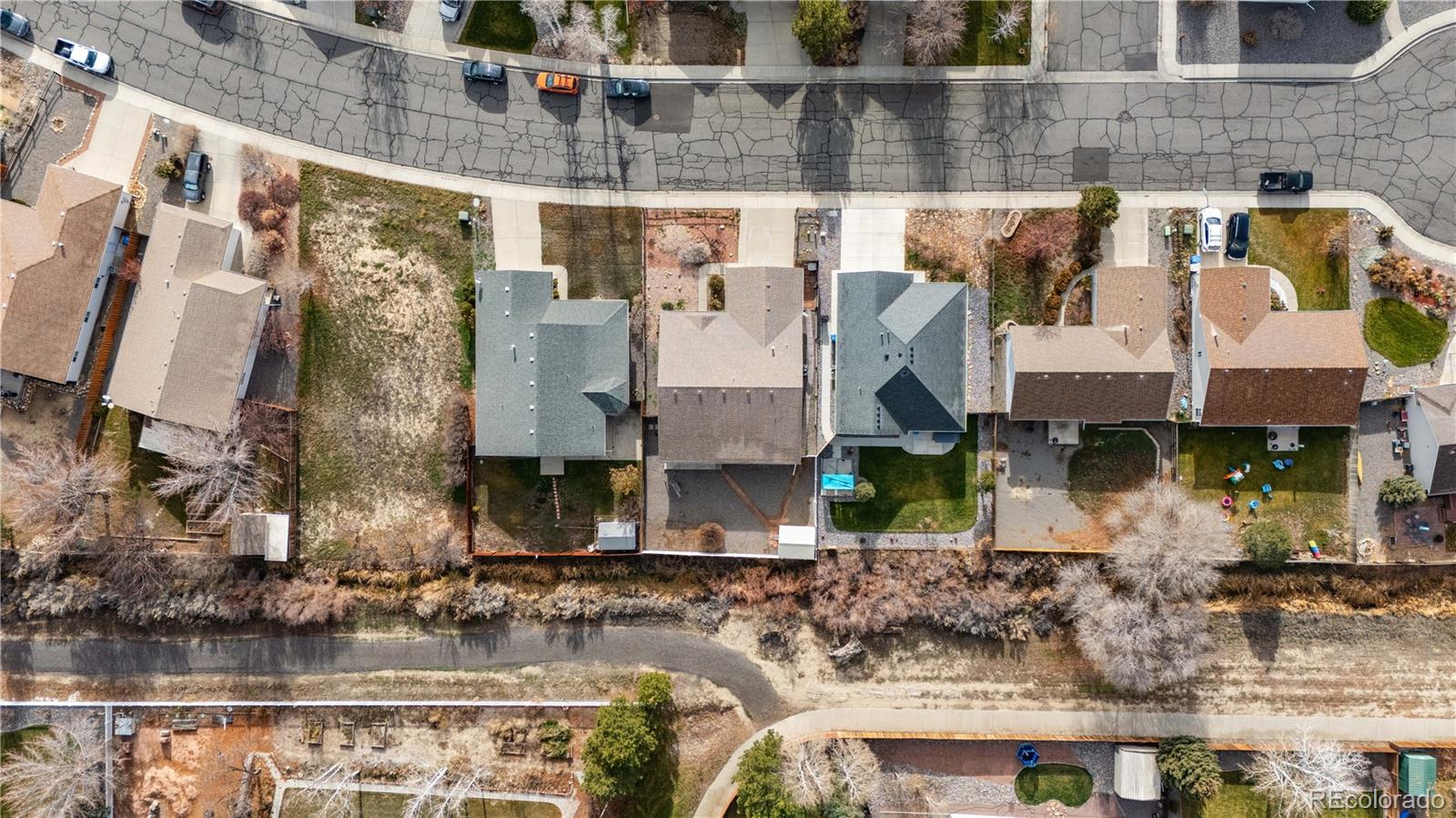 2745 Country Club Way