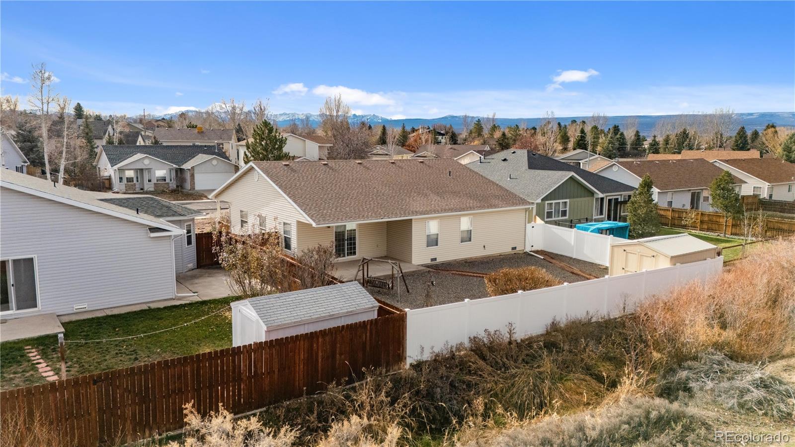 2745 Country Club Way