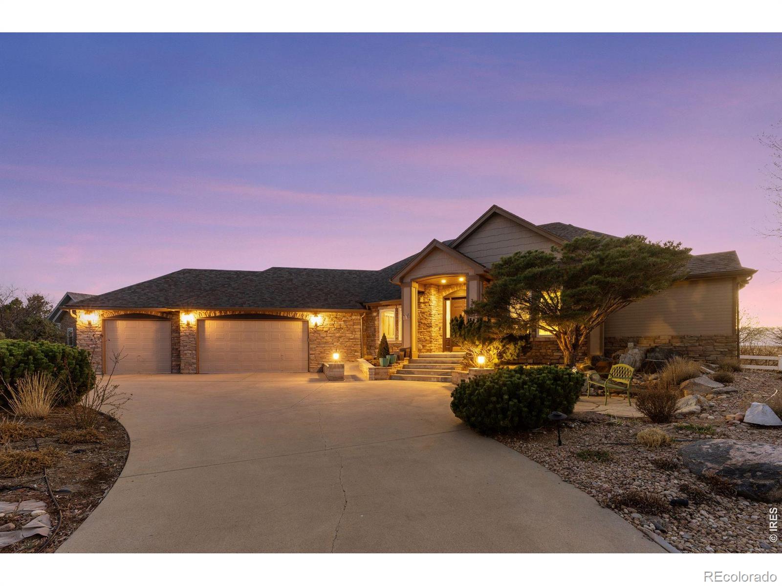 3035 S Buttercup Circle