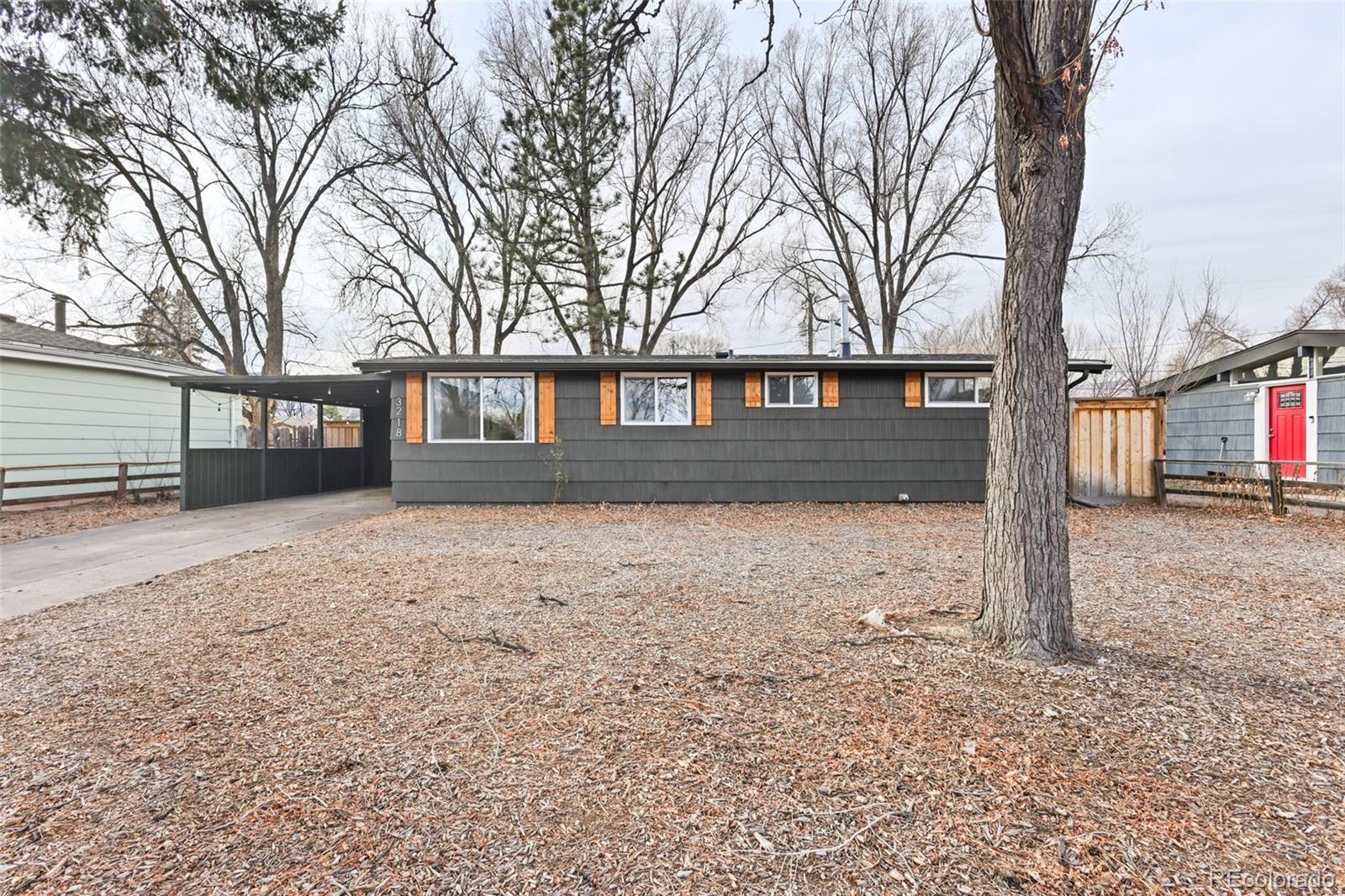 3218 N Arcadia Street