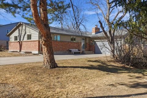 Photo of 13785 W Alaska Place, Lakewood, CO 80228 (MLS # 4945256)