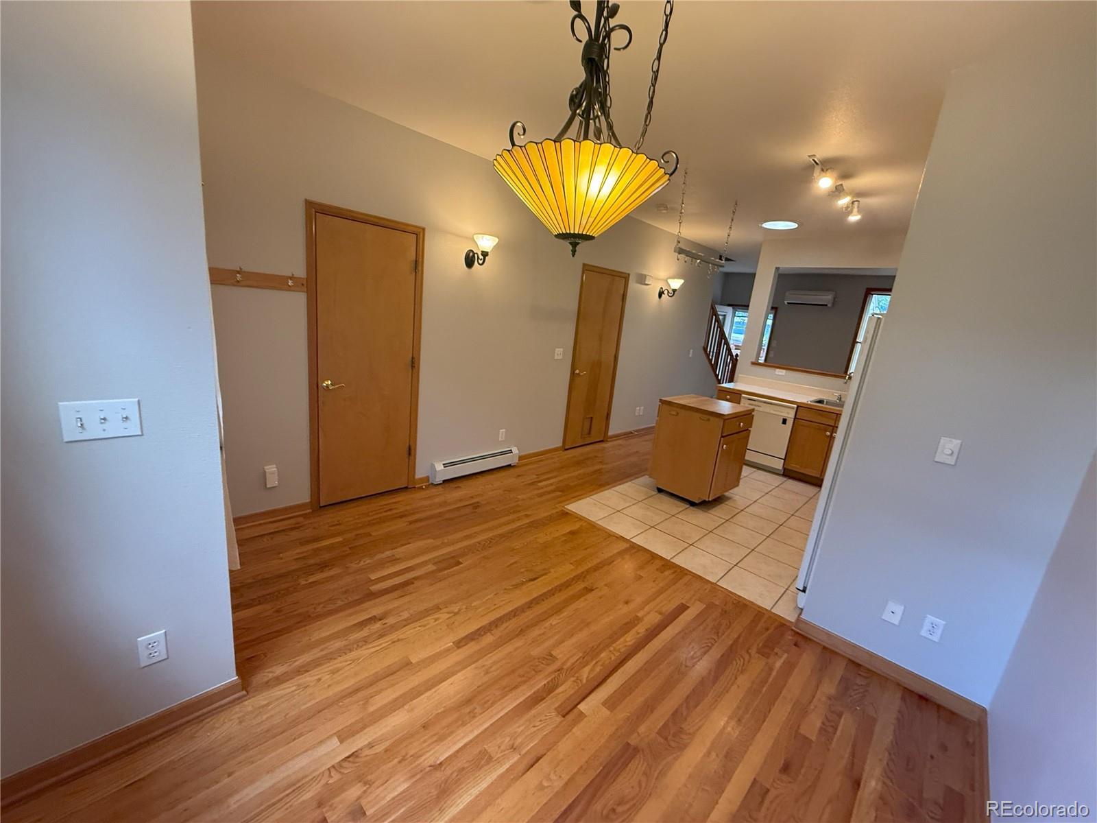 4750 W 37th Avenue 17