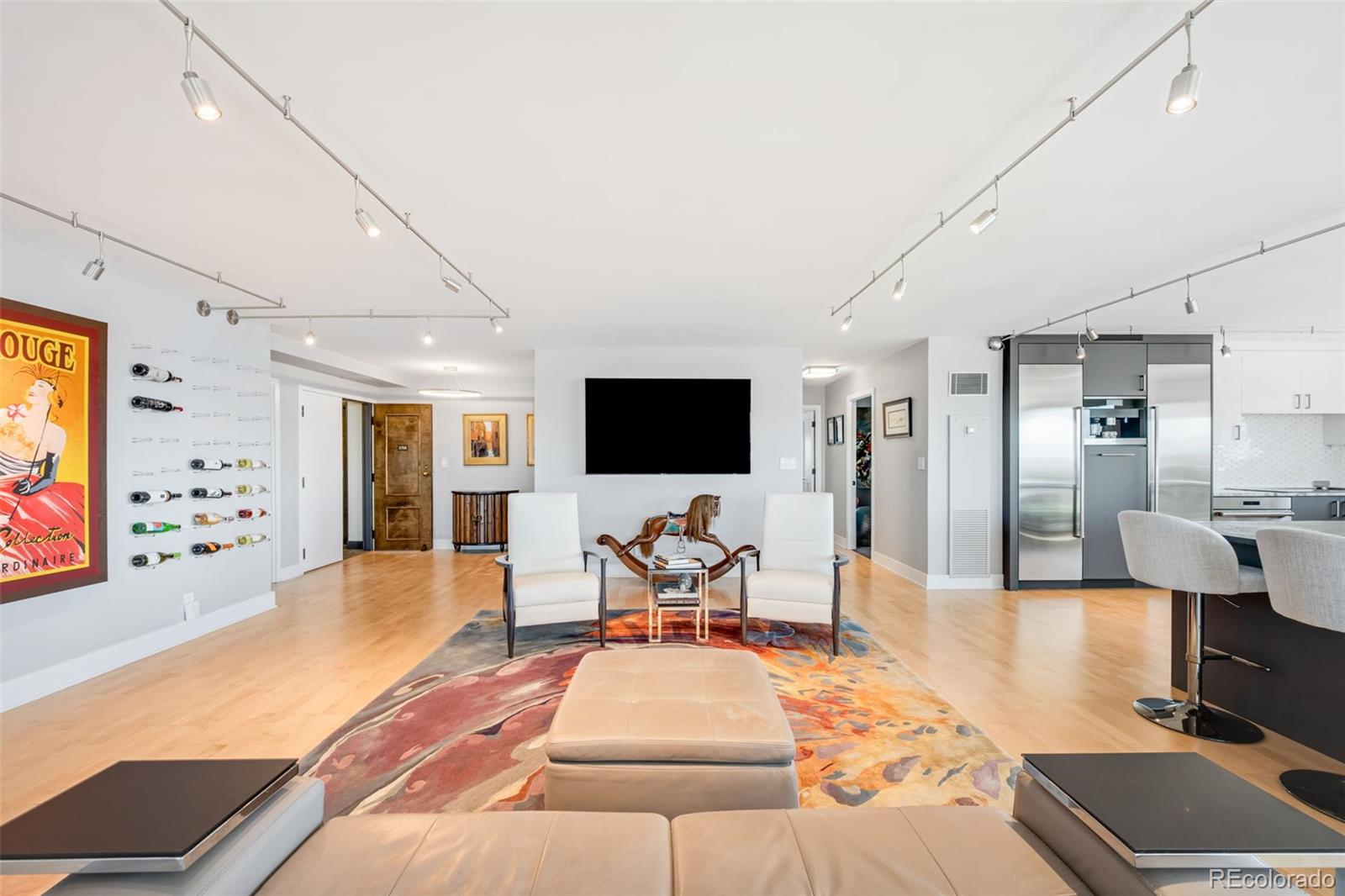 1551 Larimer Street 2701