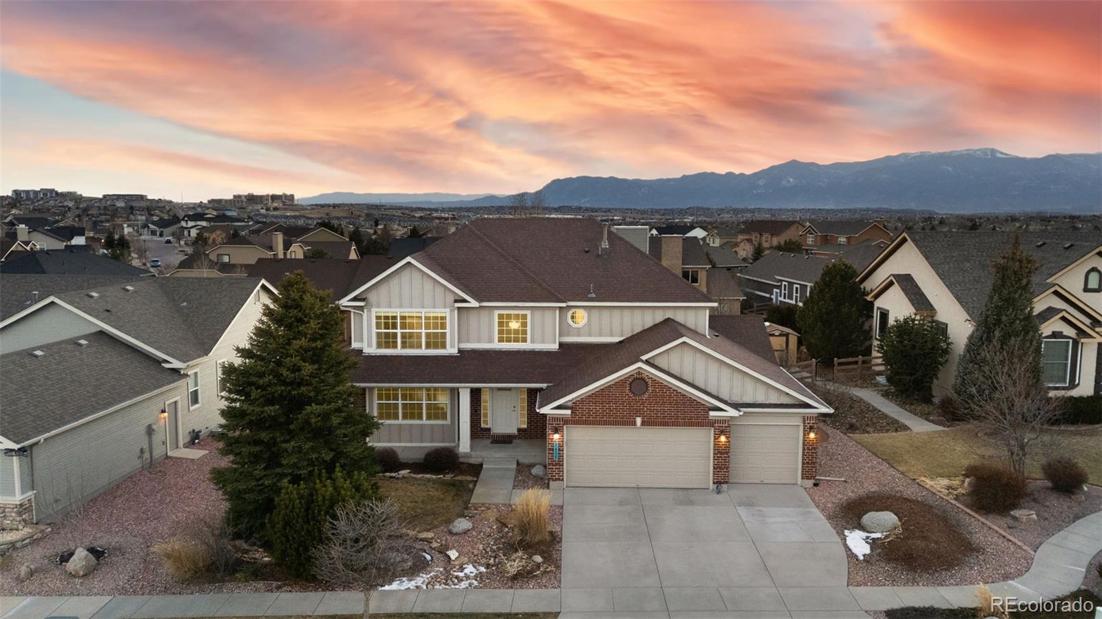 8856 Country Creek Trail