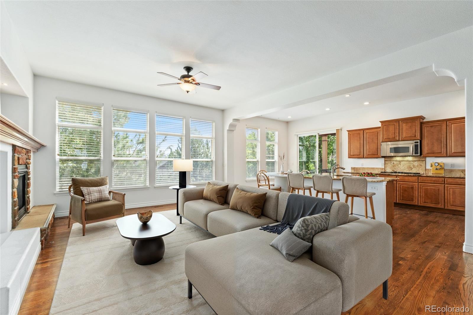 15518 W 75th Place