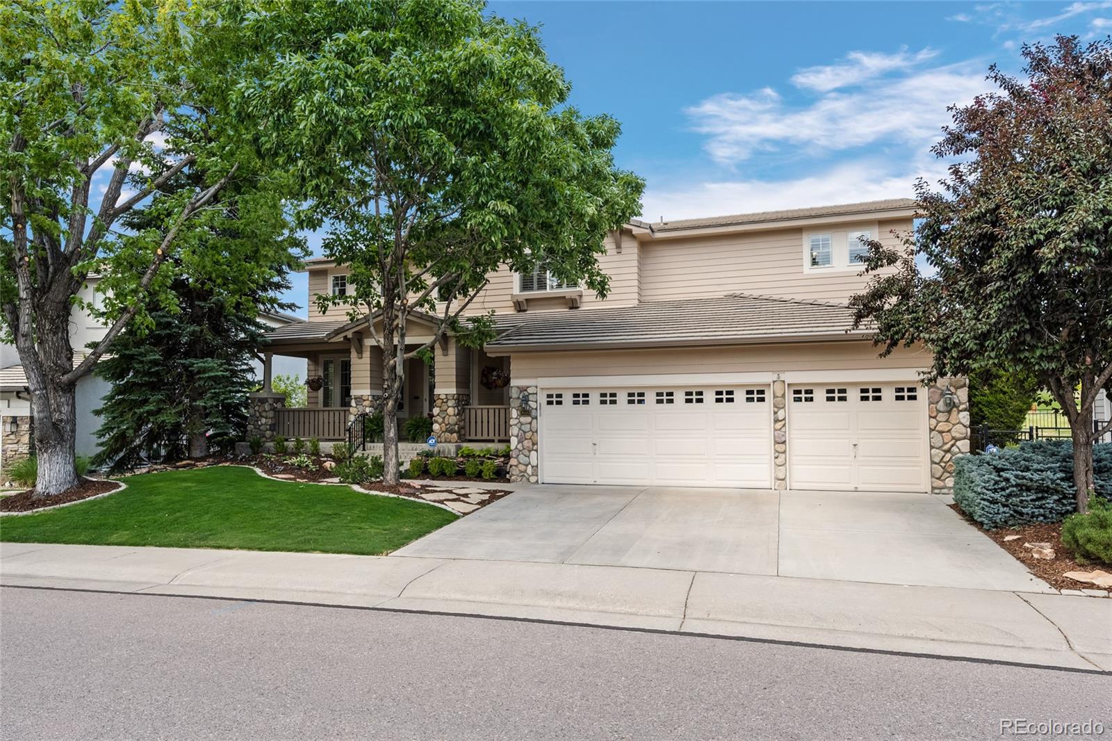 9038 Hunters Way