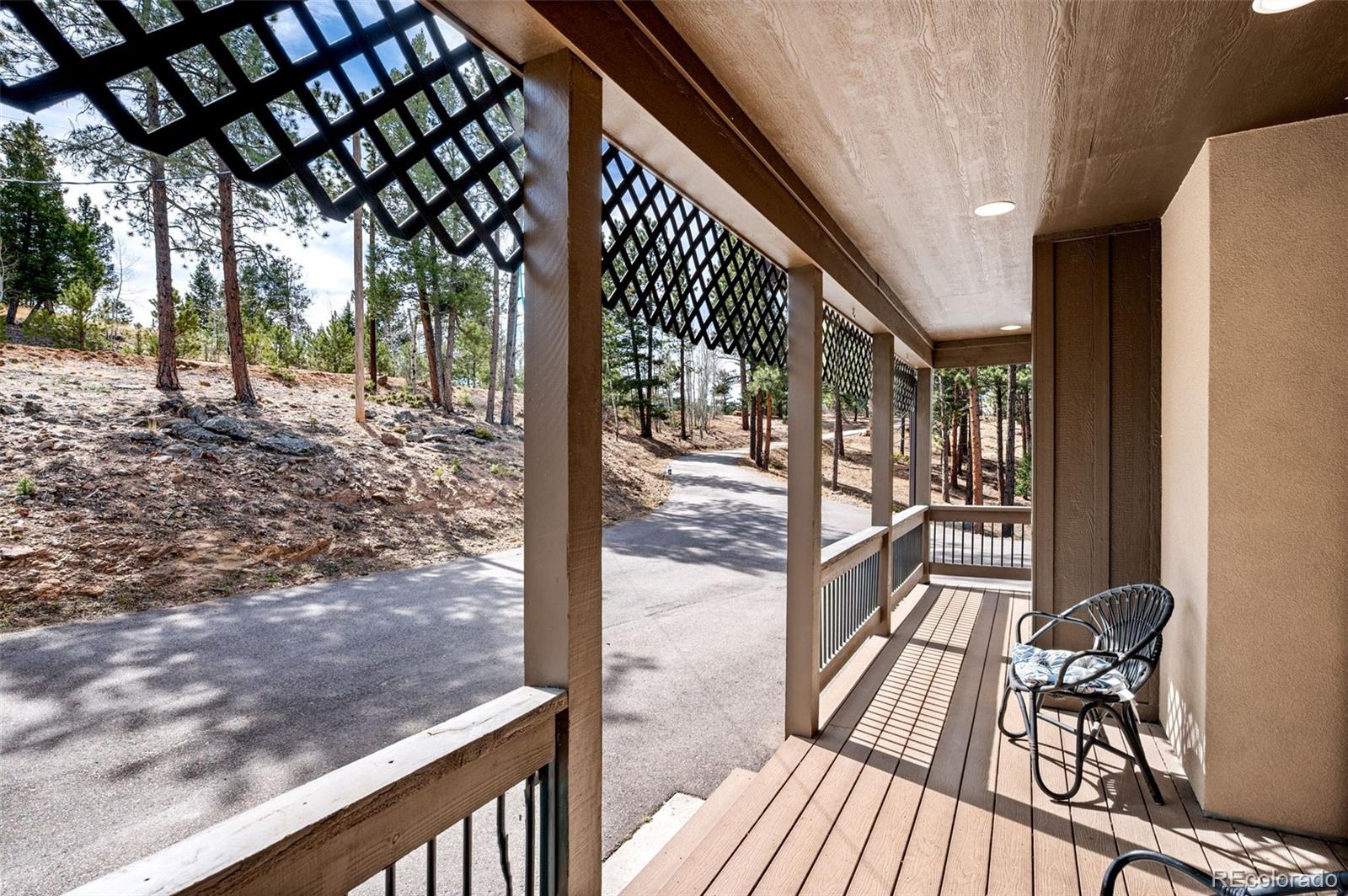 21 Hummingbird Court