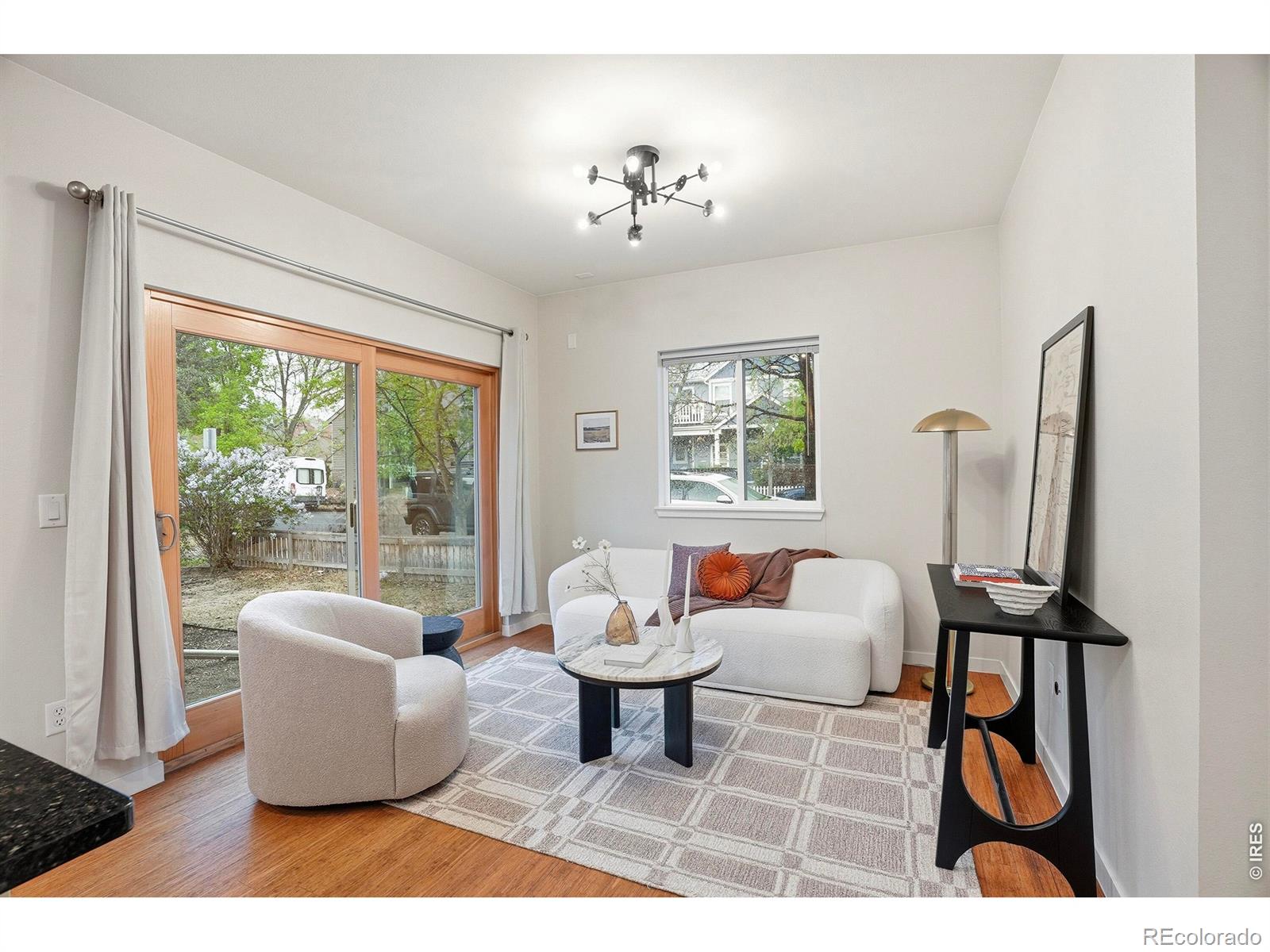 1802 Canyon Boulevard 3