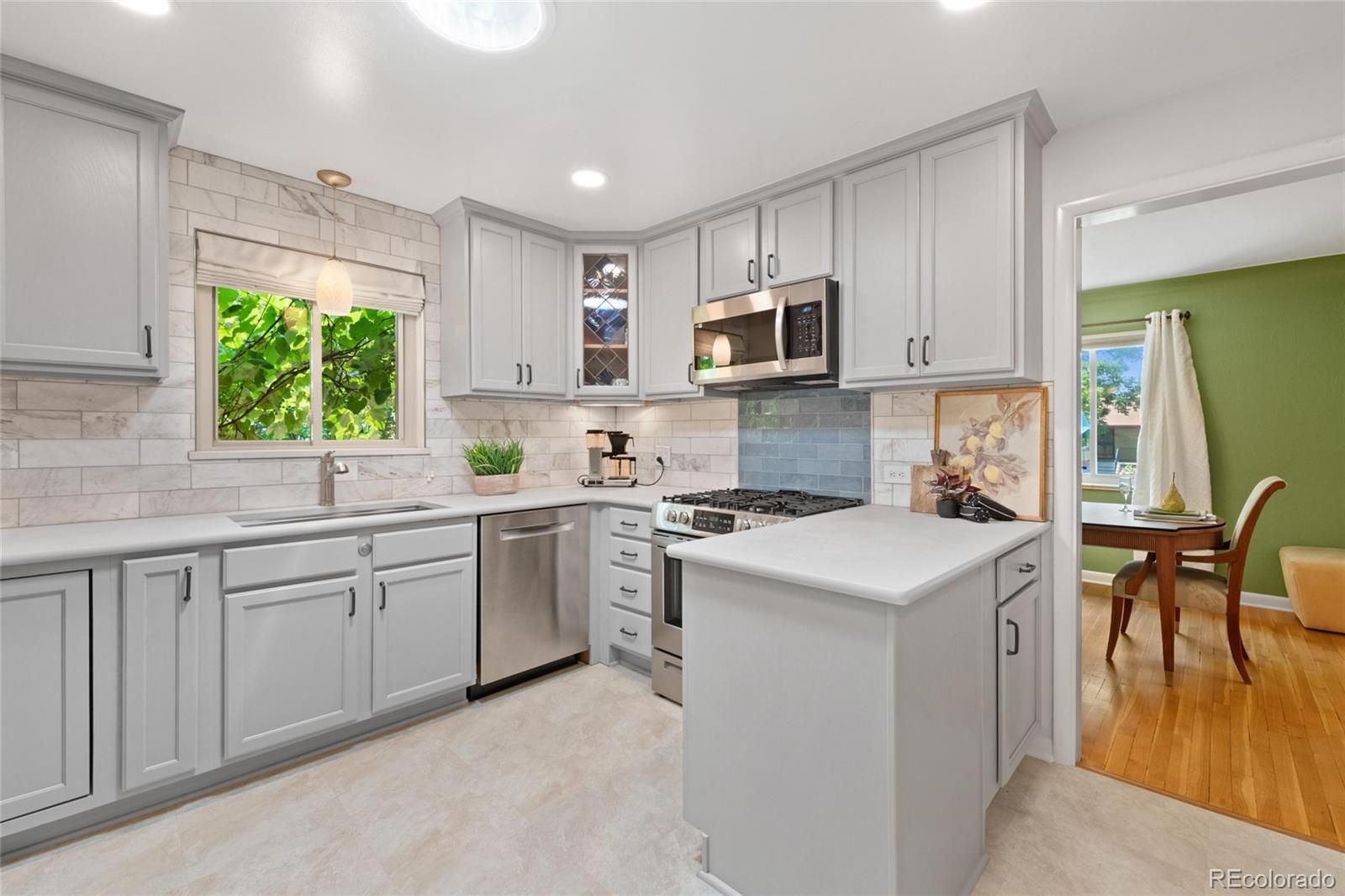1380 Fairfax Street
