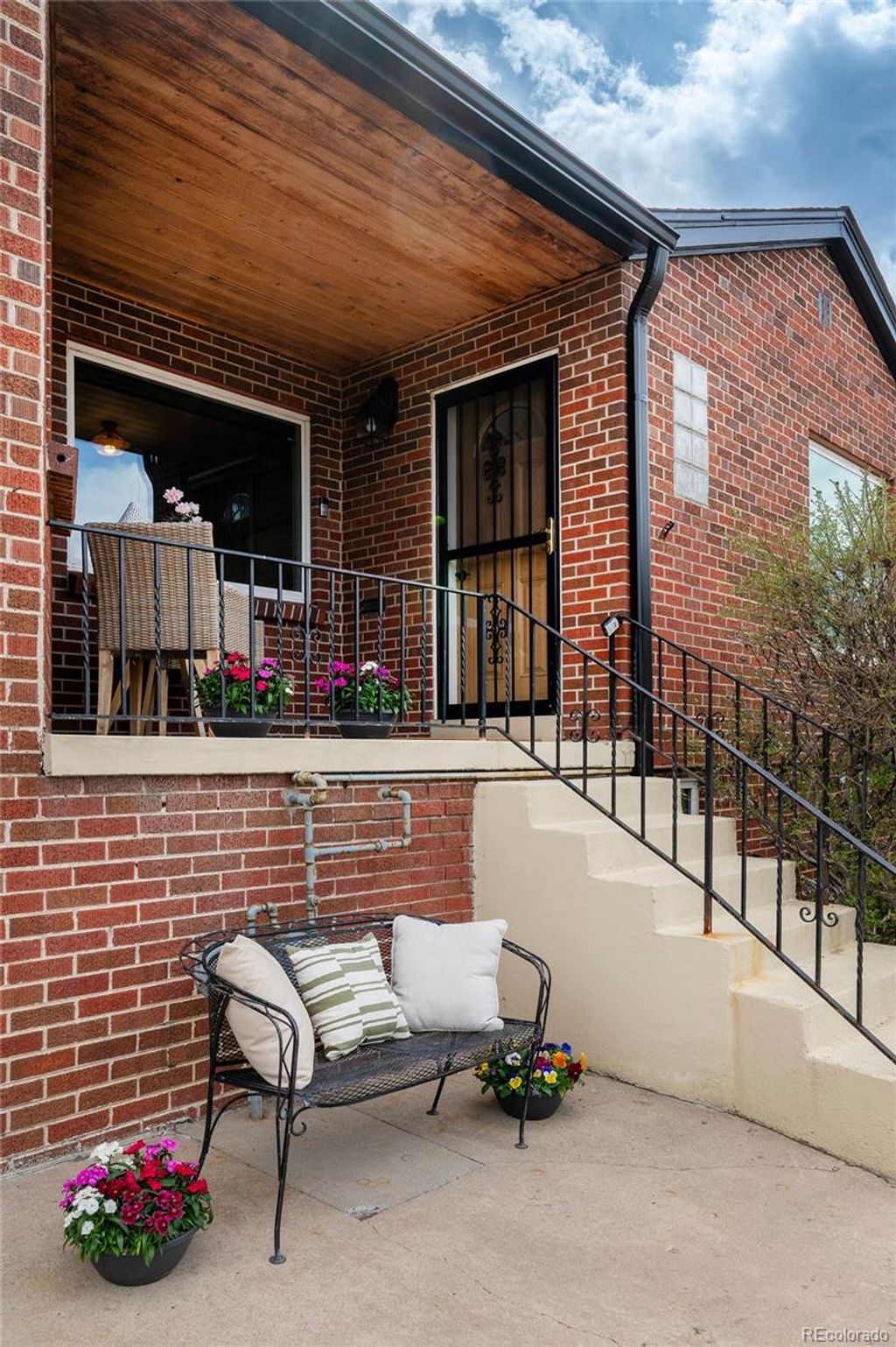 Photo of 5036 W Moncrieff Place, Denver, CO 80212 (MLS # 9328017)