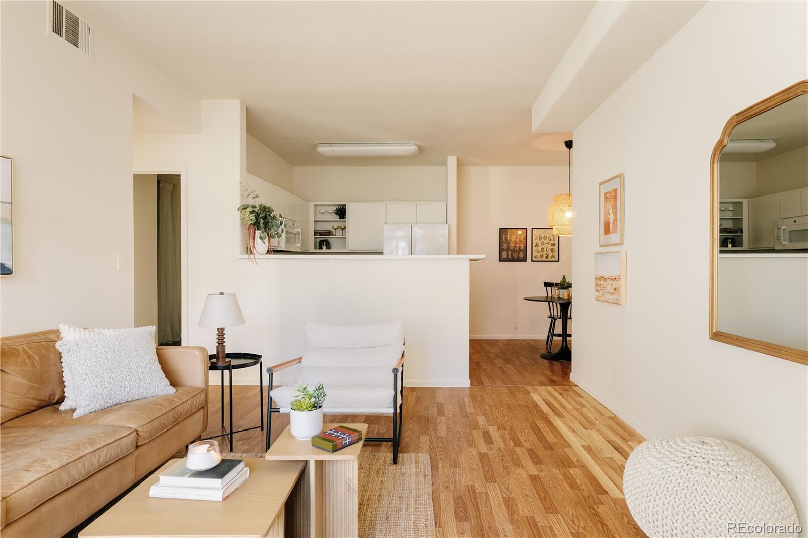 8500 E Jefferson Avenue 11A