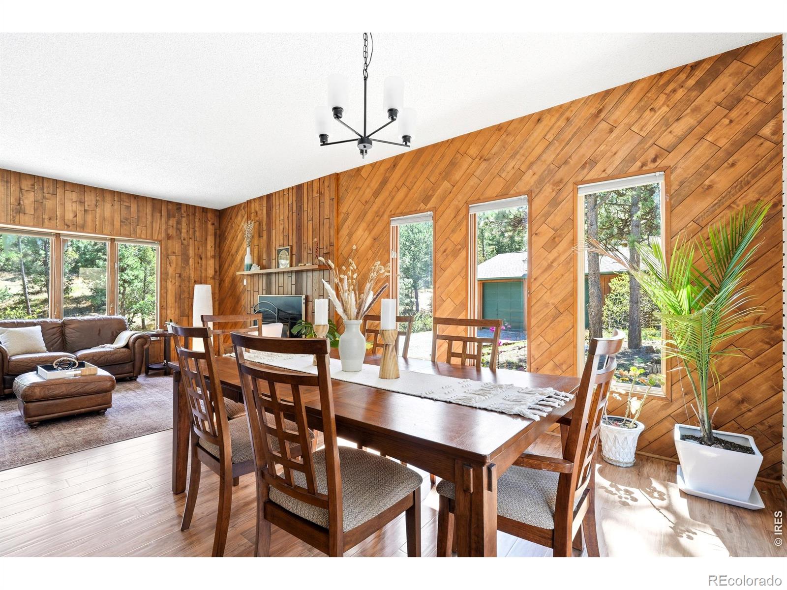 5 Mohawk Road