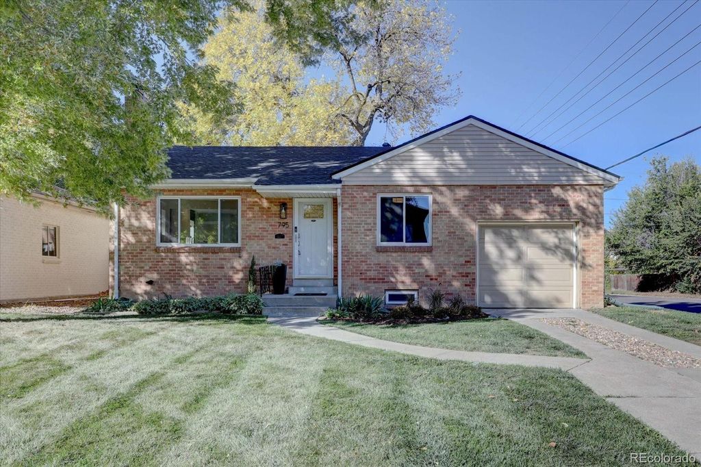 Photo of 795 Jasmine Street, Denver, CO 80220 (MLS # 7100734)