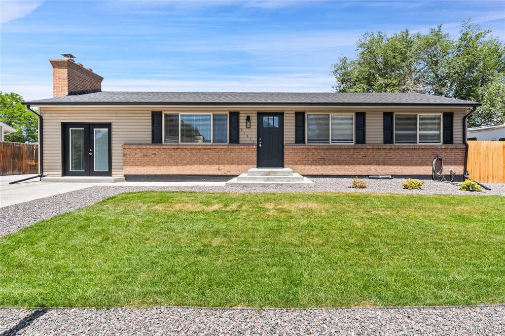 Photo of 9457 W Arizona Avenue, Lakewood, CO 80232 (MLS # 3640994)