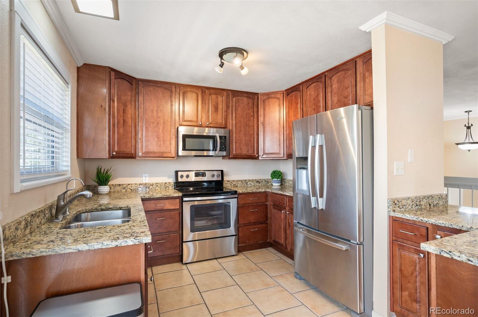 4933 W Radcliff Avenue